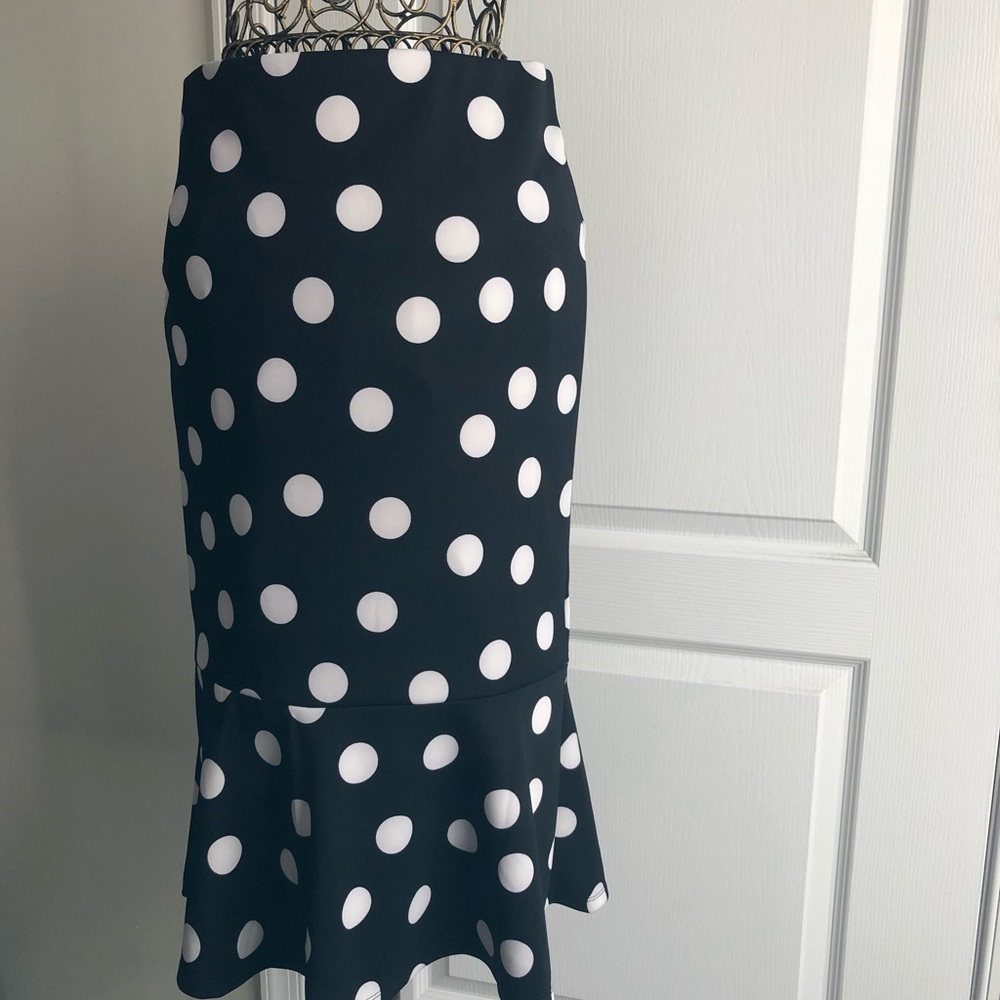 Black with white polka dots skirt